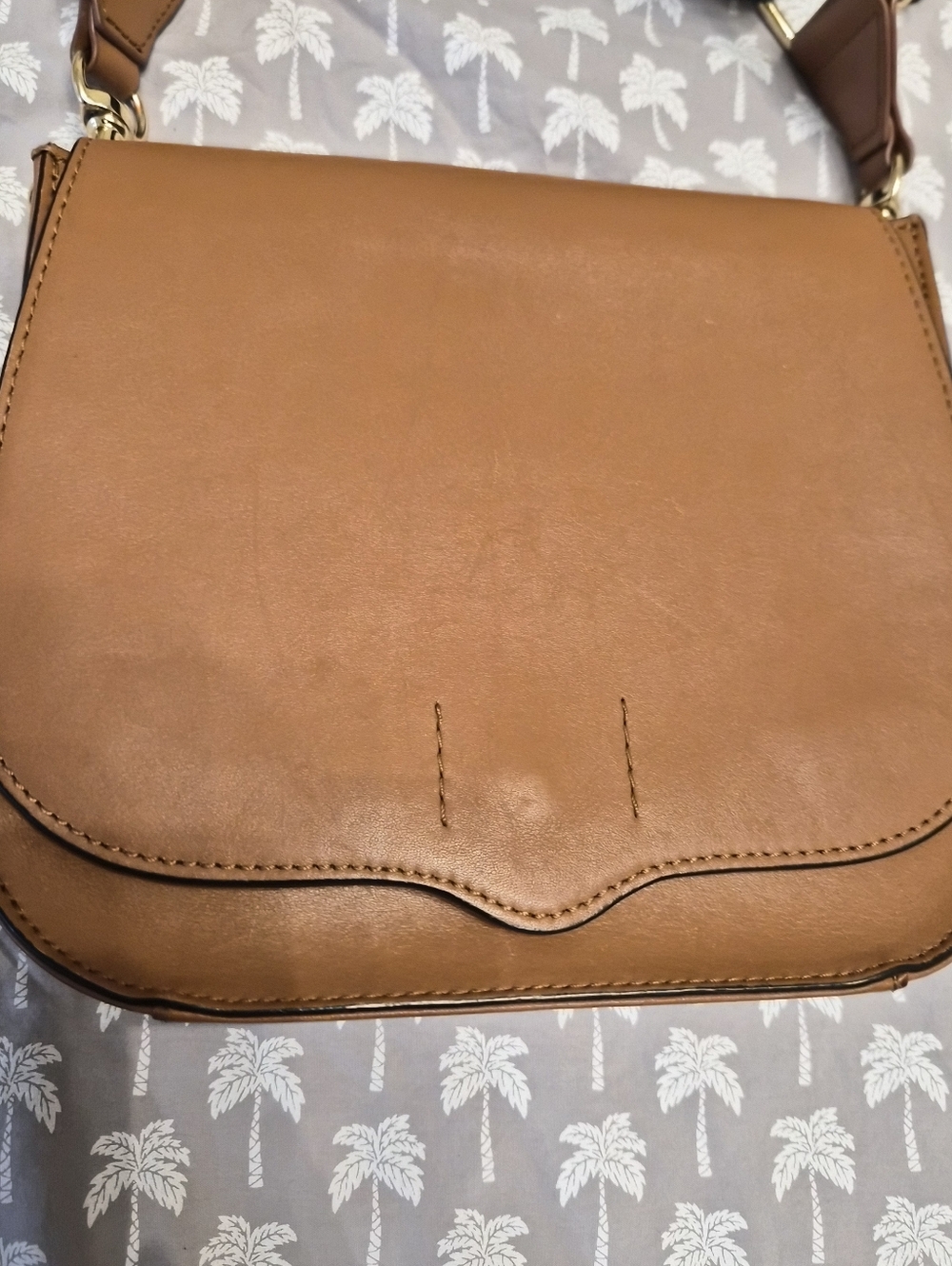 Leather Crossbody Saddle Bag - Picture 3 of 8